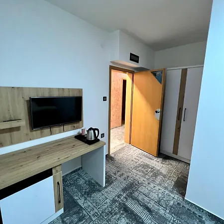 Hotel Brkic Airport - Free Parking Sarajevo