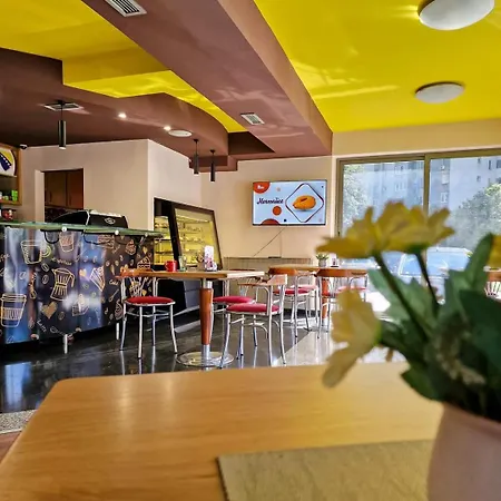 Hotel Brkic Airport - Free Parking 2*