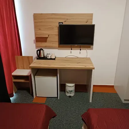 Brkic Airport - Free Parking Hotel