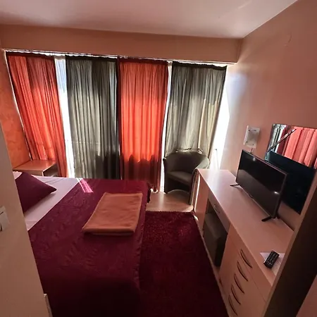 Brkic Airport - Free Parking Hotel