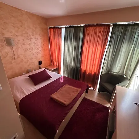 Brkic Airport - Free Parking 2* Sarajevo