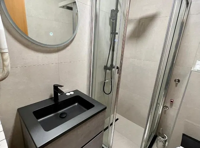 Hotel Brkic Airport - Free Parking