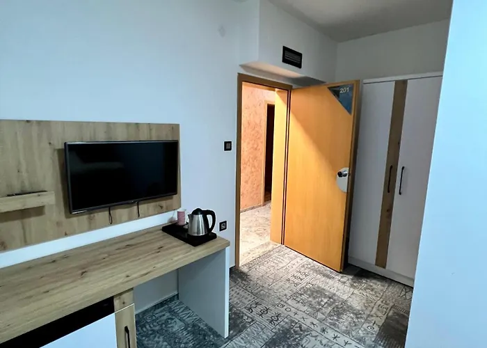 Hotel Brkic Airport - Free Parking Sarajevo