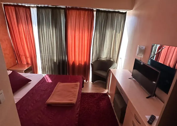 Brkic Airport - Free Parking Hotel